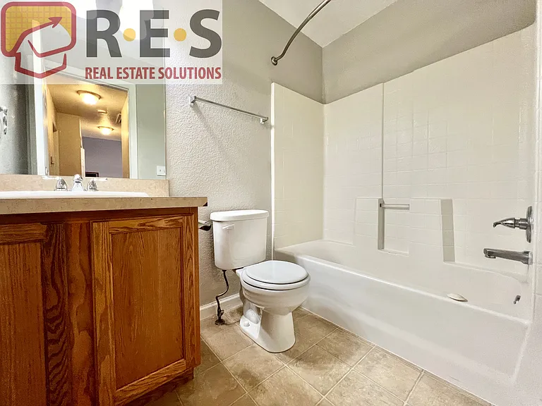 1617 W 39th Ave — Photo 11