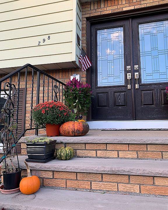 2nd image of 298 Hagan Pl