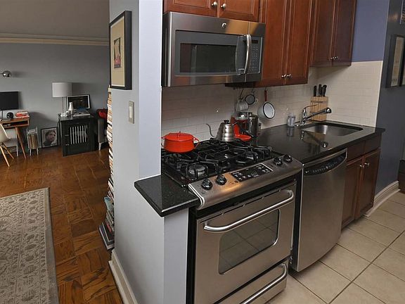 3rd image of 500 Central Ave APT 820