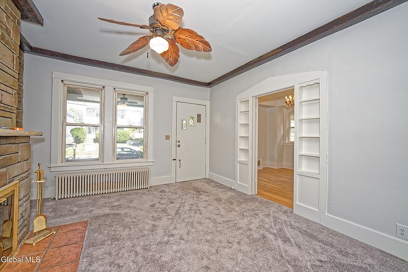 5th image of 131 Homestead Avenue