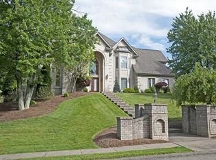 2115 Chablis Ct, Gibsonia, PA