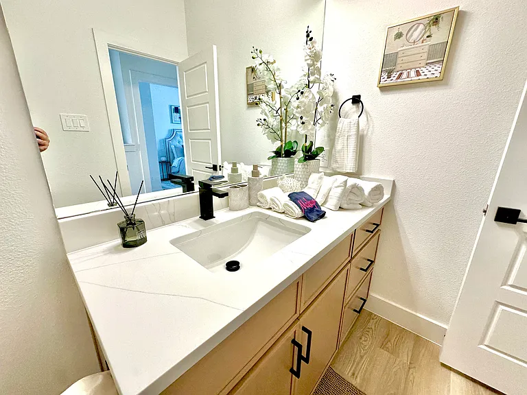 5623 Mesa Cir — Photo 19