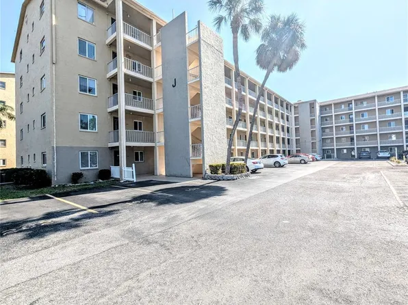 3559 Lake Bayshore Dr #J-204, Bradenton, FL 34205