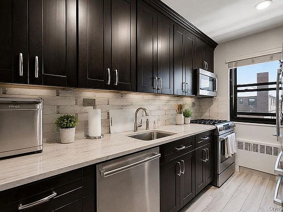 5th image of 155-17 79th St #181