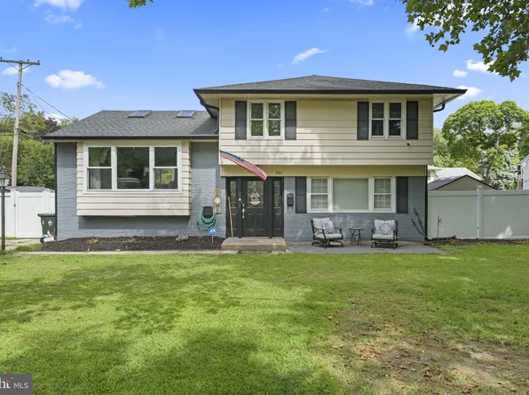 401 Fulton St, Riverton, NJ 08077