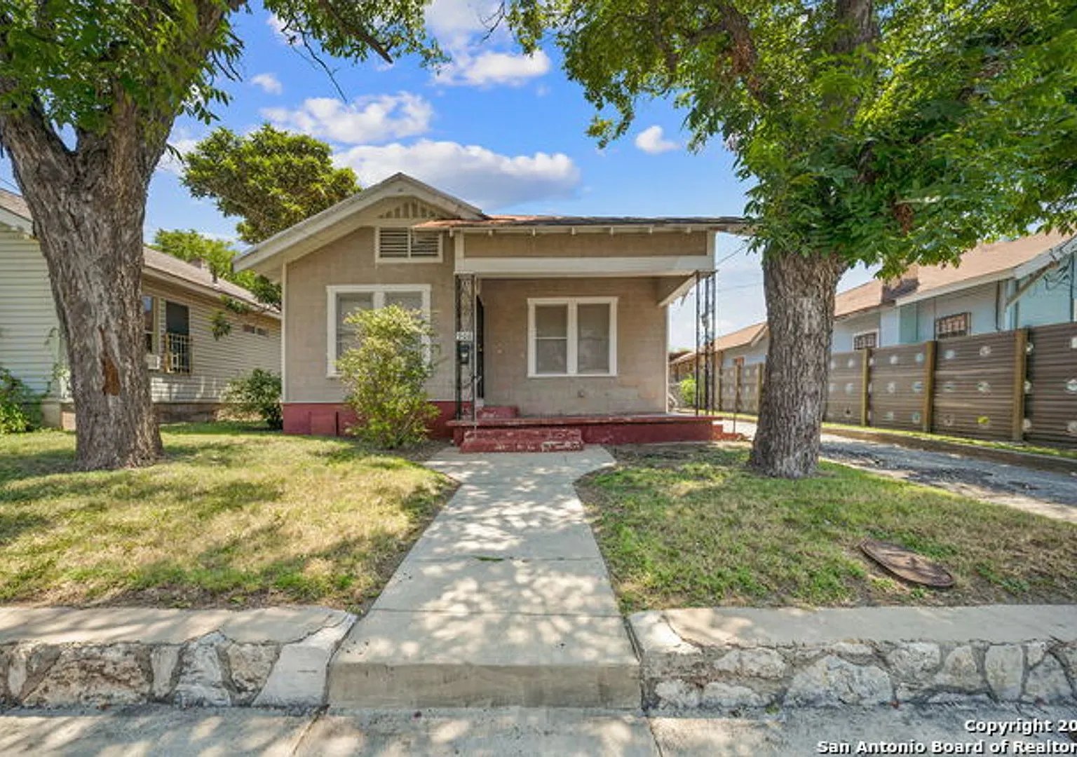 2 Bedrooms and 1 Bathroom located in Denver Heights Subdivision — Photo 1