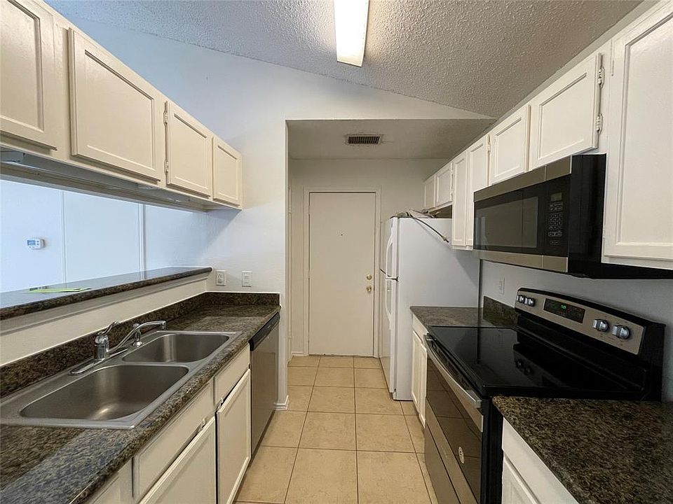 1st image of 208 Sailmaster St APT B