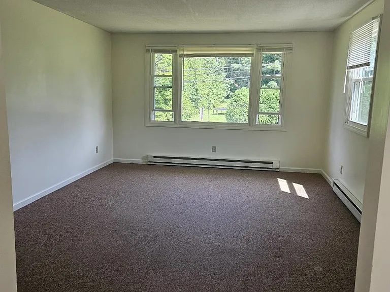 29A Plumtree Rd #A — Photo 3