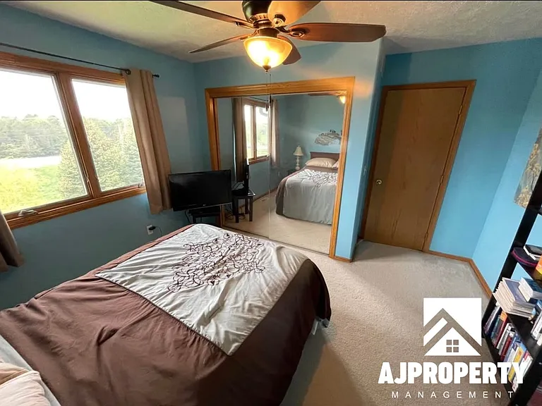 3105 S Dawley Cir #CIRCLE1 — Photo 35