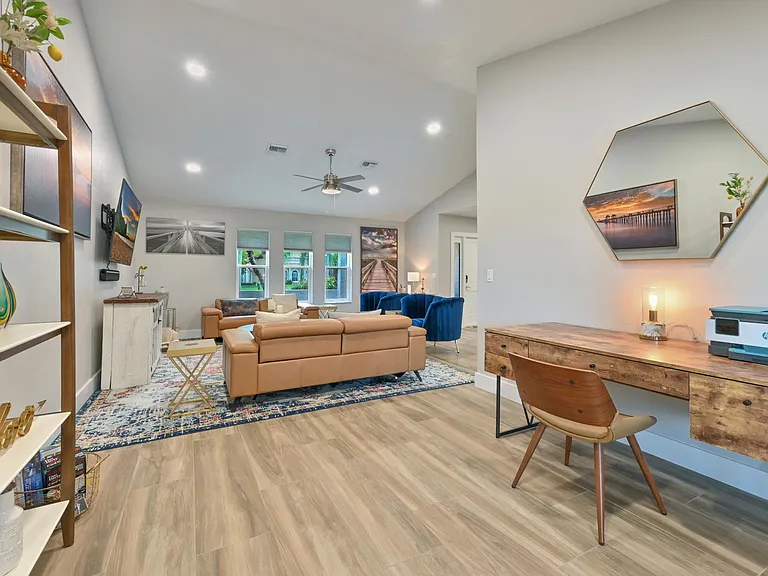2305 Kings Lake Blvd — Photo 32