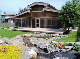 2404 113th St NW ROOM 1, Edmonton, AB T6J4Y5