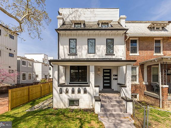 2nd image of 641 Quebec Pl NW #1
