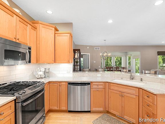 5th image of 4196 Del Mar Village Dr SW #15