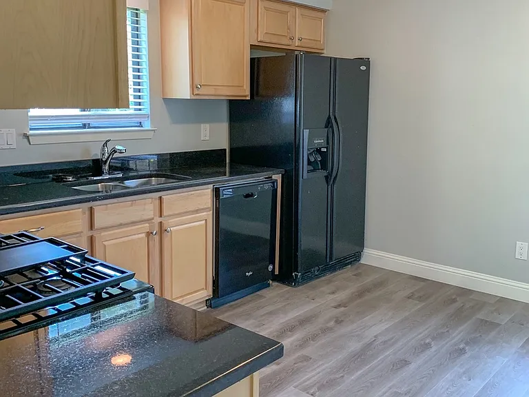 1604 Holstein Dr — Photo 8