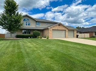 19211 Brompton Ct, Mokena, IL 60448