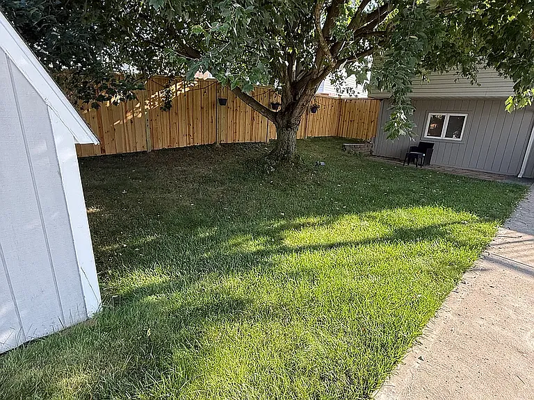 1308 Chaplin St — Photo 23