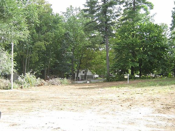 5th image of 0 Avenue Of Pines