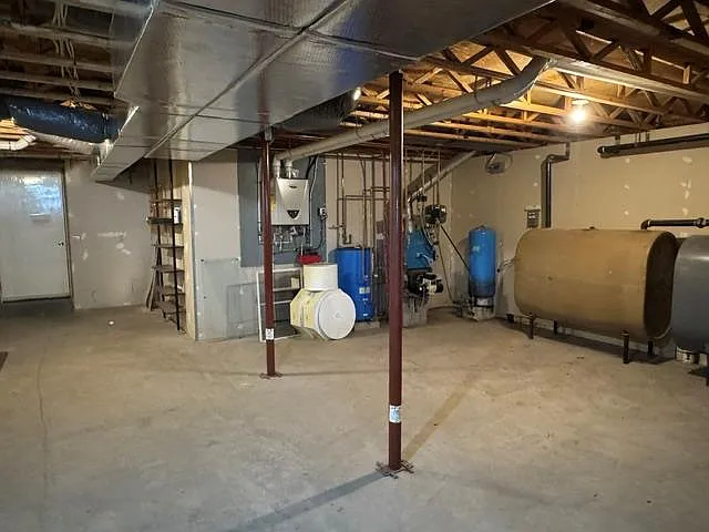 4545 Leisure Lakes Rd — Photo 32