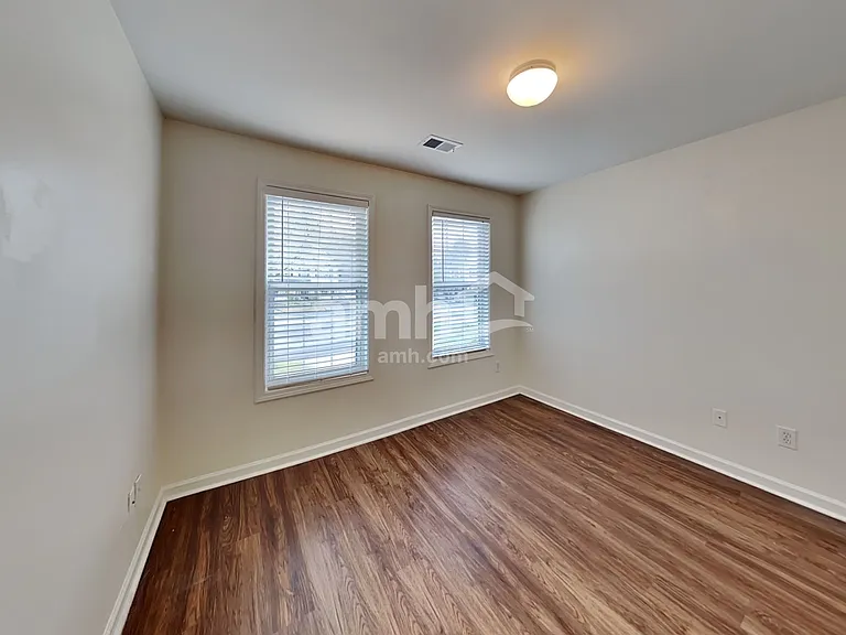 714 Ridgewood Way — Photo 16