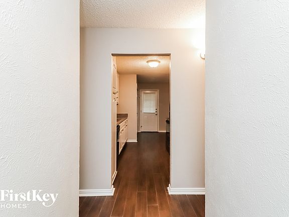 3rd image of 6119 Springwood Dr