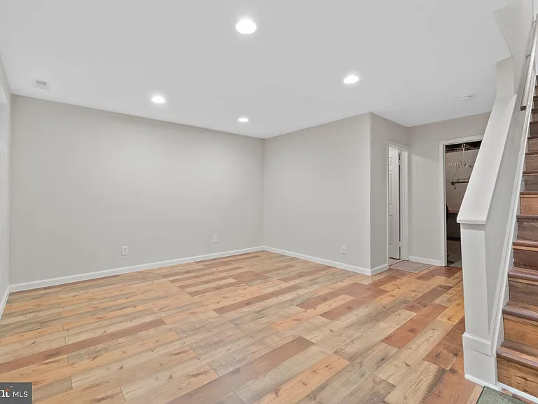 1004 Dartmouth Glen Way — Photo 22
