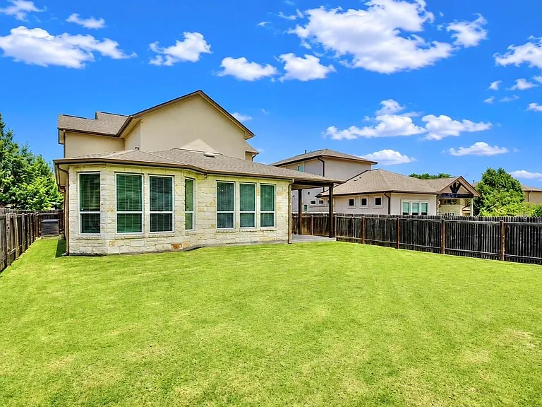 7107 Calpe Dr — Photo 23