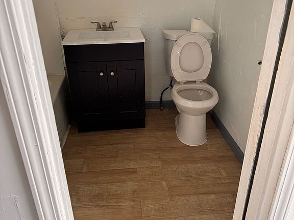 2nd image of 601 Mason St APT 1