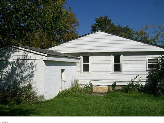 3rd image of 115 Parmely Ave