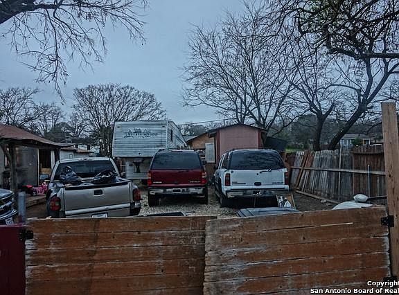 5th image of 2340 Dakota St