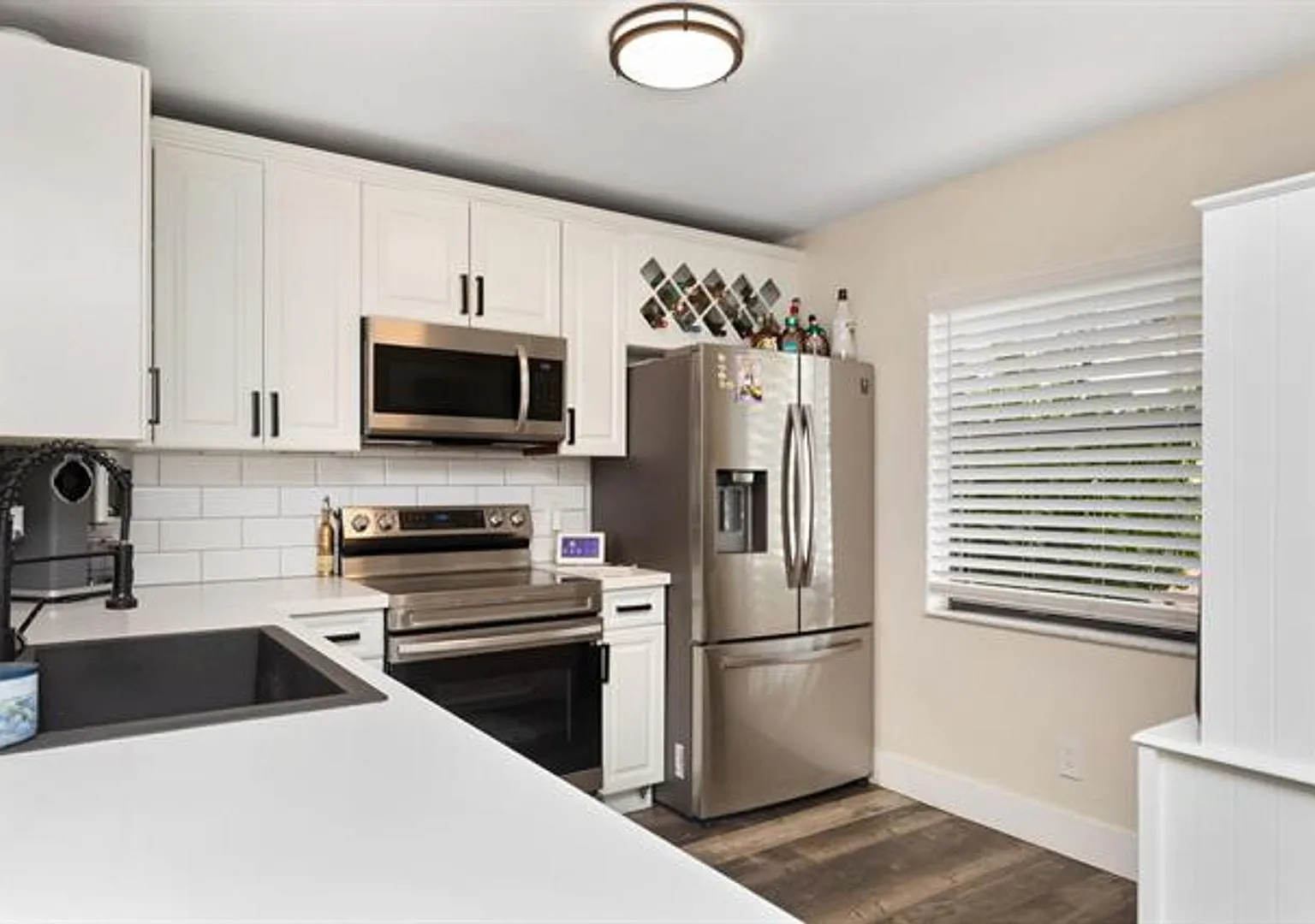 761 NW 106th Ave th 761, Pembroke Pines, FL 33026 — Photo 1