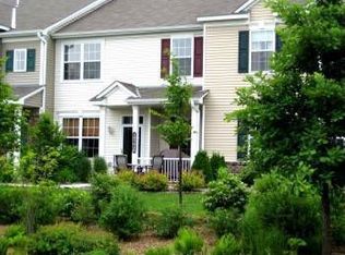 10794 Hawthorn Trl UNIT B, Woodbury, MN 55129