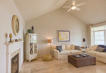 4th image of 1373 Ashwood Ln