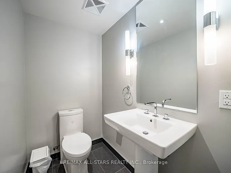 15 Stollery Pond Cres #305 — Photo 17