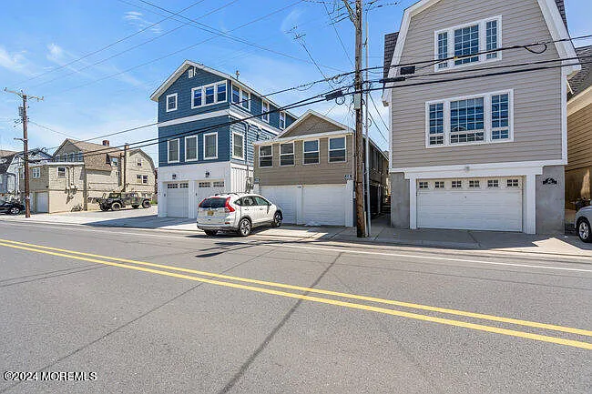 157 Beachfront Front — Photo 47