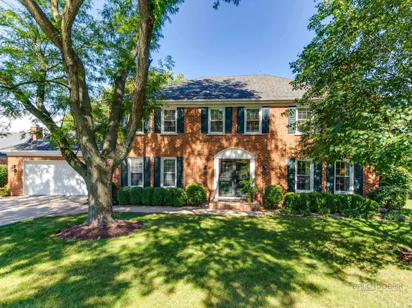 1420 Lake Shore Dr S, Barrington, IL 60010