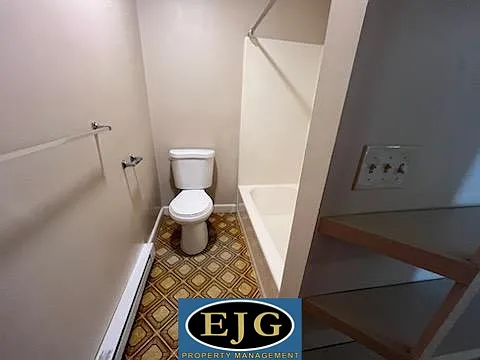 72 Main St #11 — Photo 6