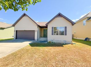 3737 Fox Hole Dr, Clarksville, TN 37040