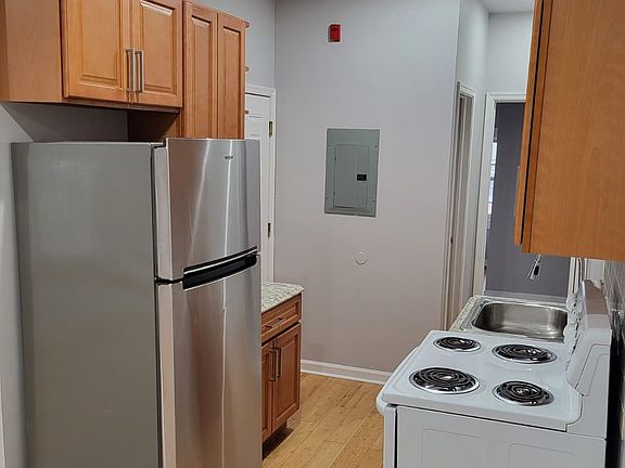 2nd image of 220 W Penn St Floor 3