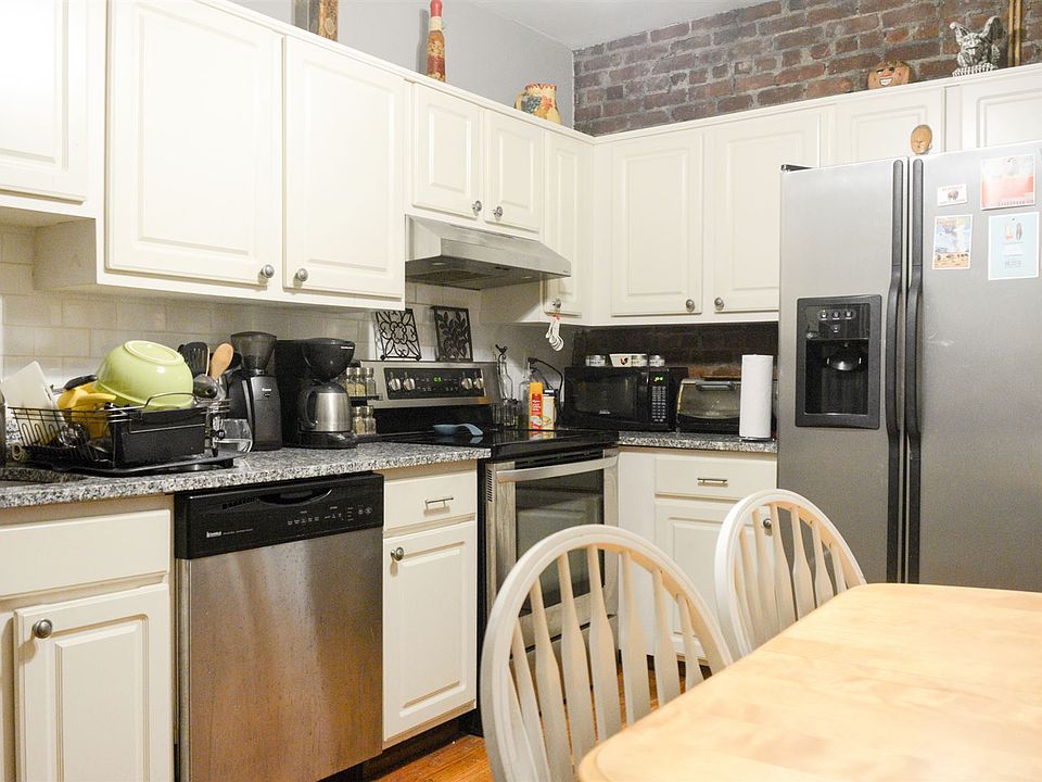 Apartment Photos (6)