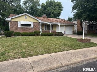 639 N Coolidge Ct, West Peoria, IL 61604