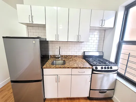 Rented by Douglas Elliman | media 3