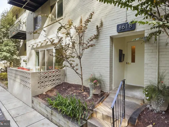 8618 Manchester Rd APT 4, Silver Spring, MD 20901