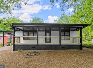 1095 Cooley Dr, Gainesville, GA 30501