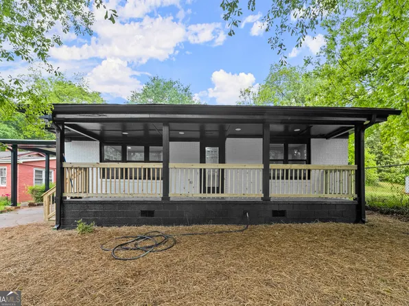 1095 Cooley Dr, Gainesville, GA 30501