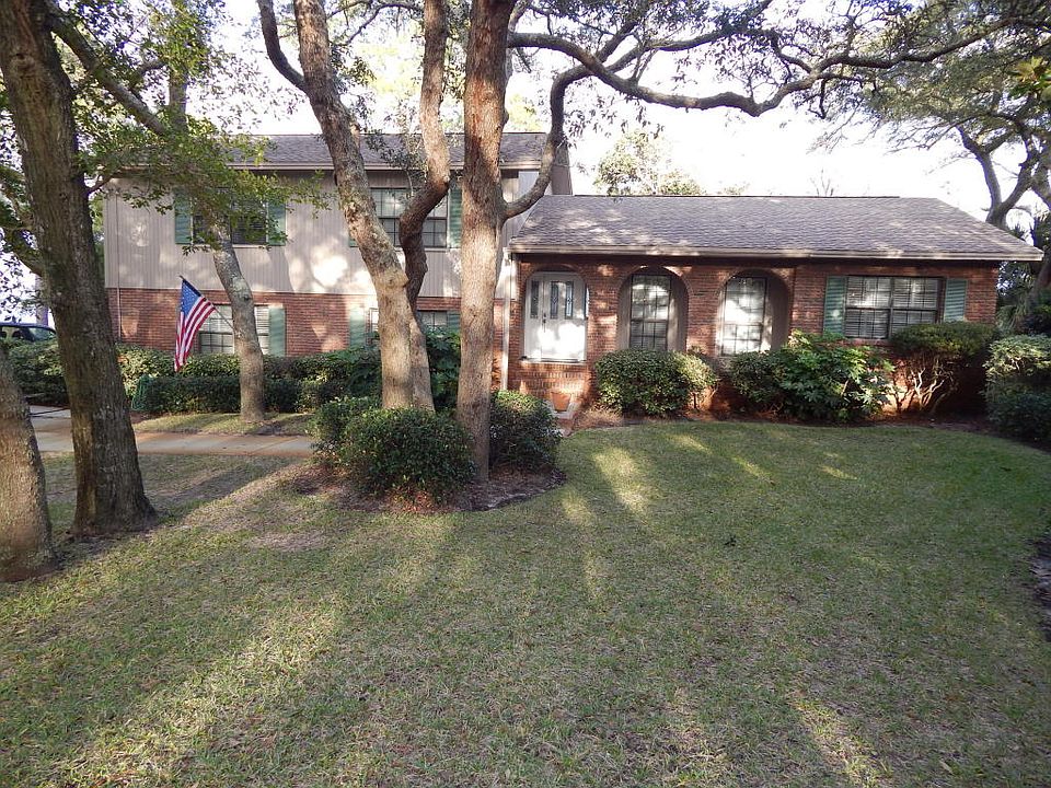1st image of 51 Bay Dr NE