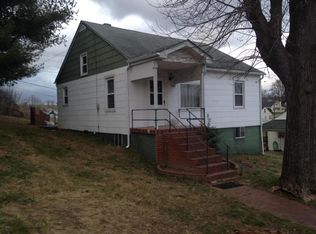 7535 Brandon Rd, Radford, VA 24141