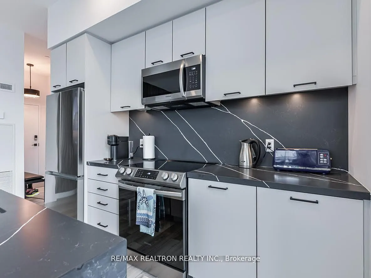 2 bed, $2,800 — Photo 2