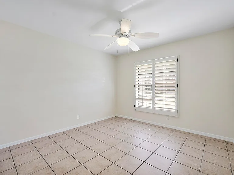 18324 181st Cir S — Photo 28