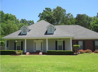 100 Seminole Cir, Terry, MS 39170