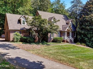 2020 Lyons Ridge Rd, Knoxville, TN 37919